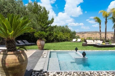 Luxury Villa Photo #5