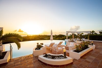 Luxury Villa Photo #6