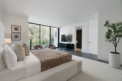 Luxury Villa Photo #38