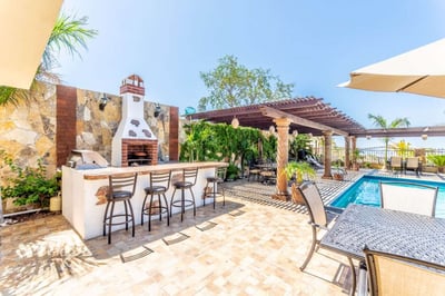 Luxury Villa Photo #10