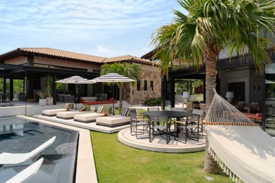 Luxury Villa Photo #12
