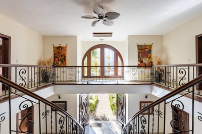 Luxury Villa Photo #24