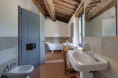 Luxury Villa Photo #22