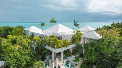 Luxury Villa Photo #5