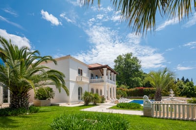 Luxury Villa Photo #27