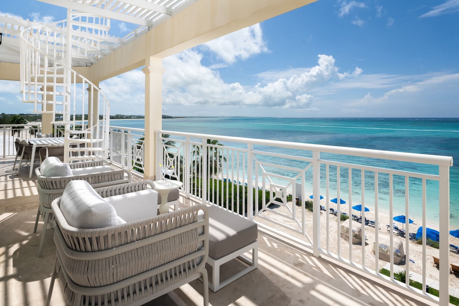 Rooftop Oceanfront Villa Four Bdrm - 3