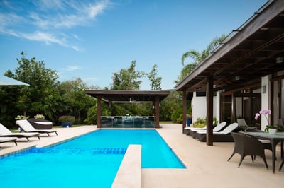 Luxury Villa Photo #3