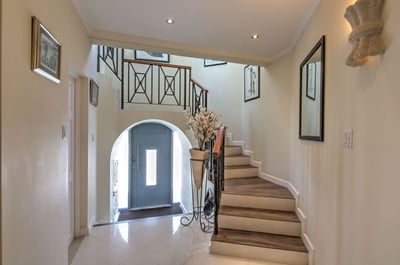 Luxury Villa Photo #12