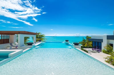 Luxury Villa Photo #6