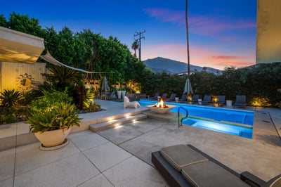 Luxury Villa Photo #13