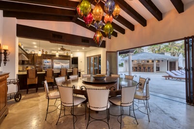Luxury Villa Photo #19