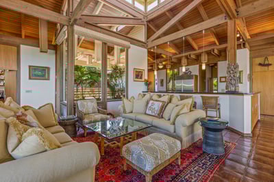 Luxury Villa Photo #20