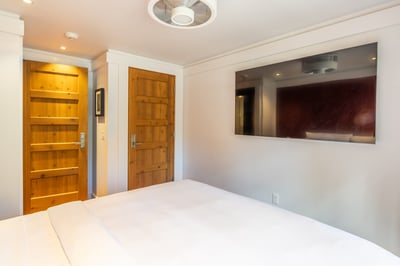 Luxury Villa Photo #20