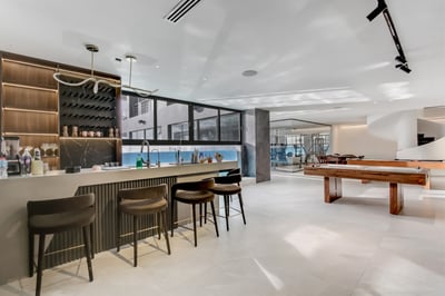 Luxury Villa Photo #23