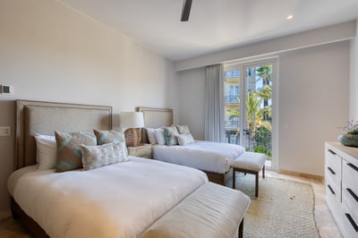 Luxury Villa Photo #44