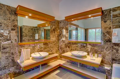Luxury Villa Photo #25