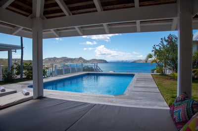 Luxury Villa Photo #10