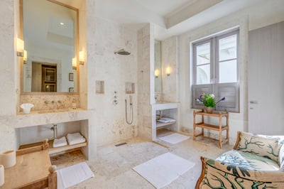 Luxury Villa Photo #46