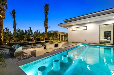 Luxury Villa Photo #10