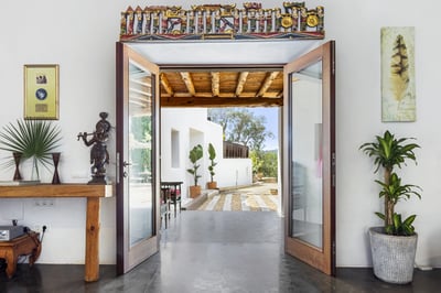 Luxury Villa Photo #33