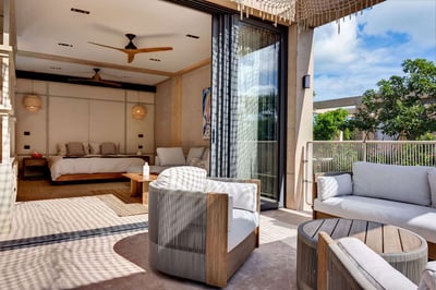 Luxury Villa Photo #40