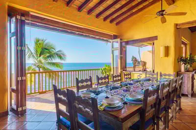 Luxury Villa Photo #23