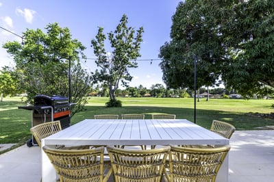 Luxury Villa Photo #15
