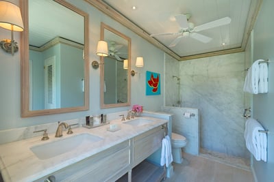 Luxury Villa Photo #28