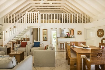 Luxury Villa Photo #14