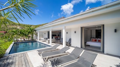 Pool & Terrace