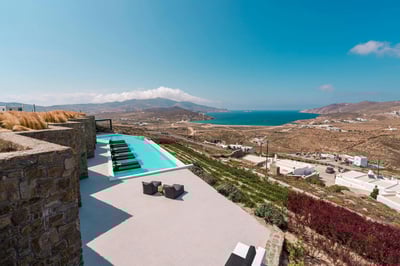 Luxury Villa Photo #8