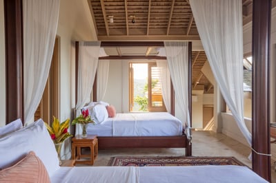 Luxury Villa Photo #14