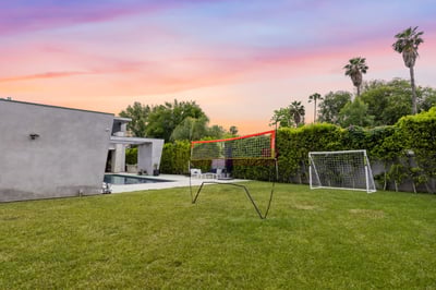 Luxury Villa Photo #11