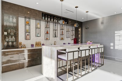 Luxury Villa Photo #28
