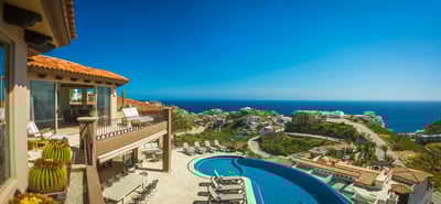 Luxury Villa Photo #15