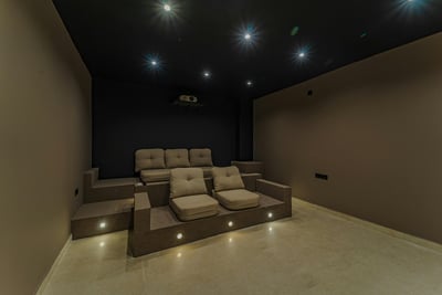 Luxury Villa Photo #23