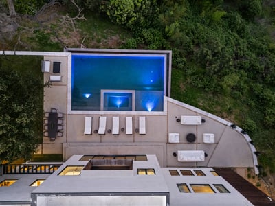 Luxury Villa Photo #5