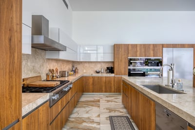 Luxury Villa Photo #14