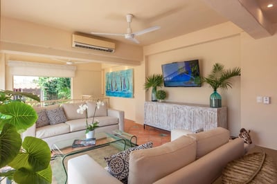 Luxury Villa Photo #21