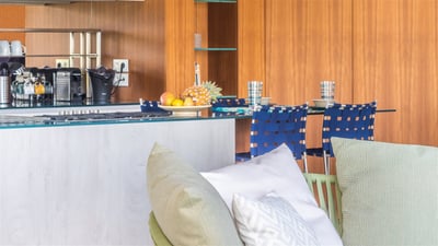 Dining Area & Kitchen