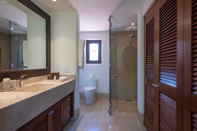 Luxury Villa Photo #31