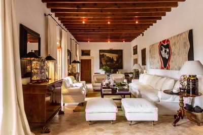 Luxury Villa Photo #26