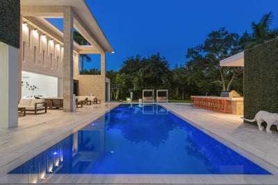 Luxury Villa Photo #4