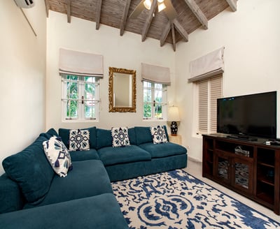 Luxury Villa Photo #13