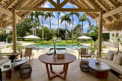 Luxury Villa Photo #7