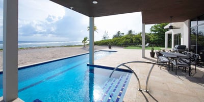 Luxury Villa Photo #6
