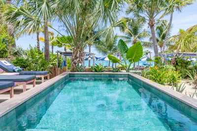 Luxury Villa Photo #3