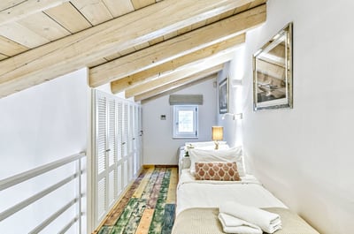 Luxury Villa Photo #29