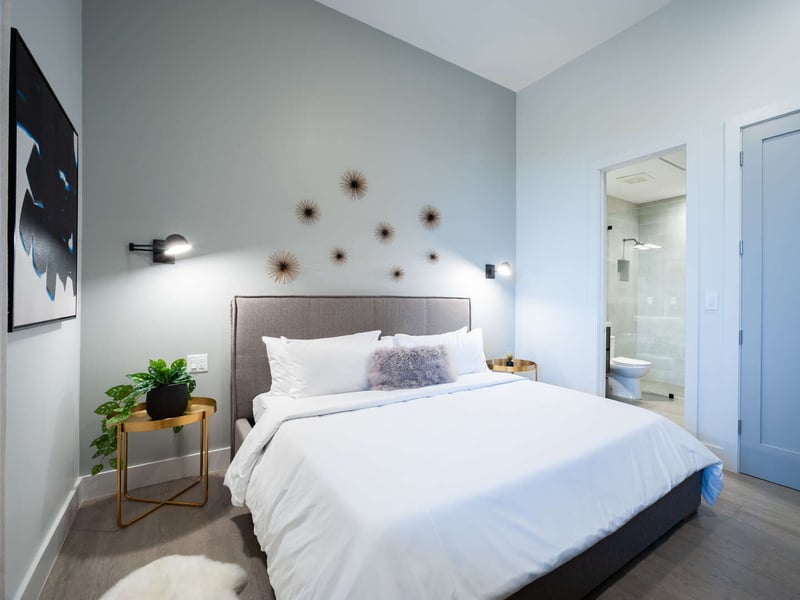 Coconut Grove Suites