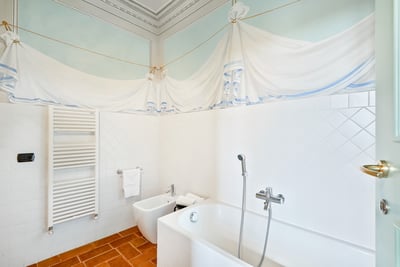 Luxury Villa Photo #40